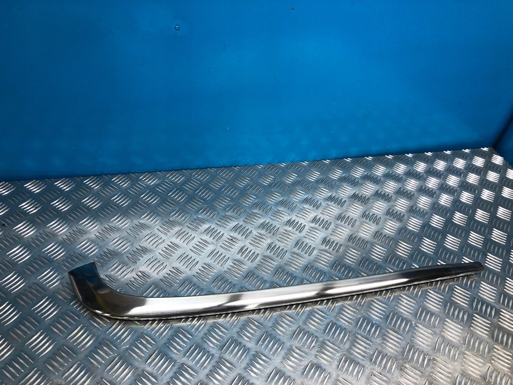 фото №1, Mercedes w210 молдинг бампера хром правый задняя 95-