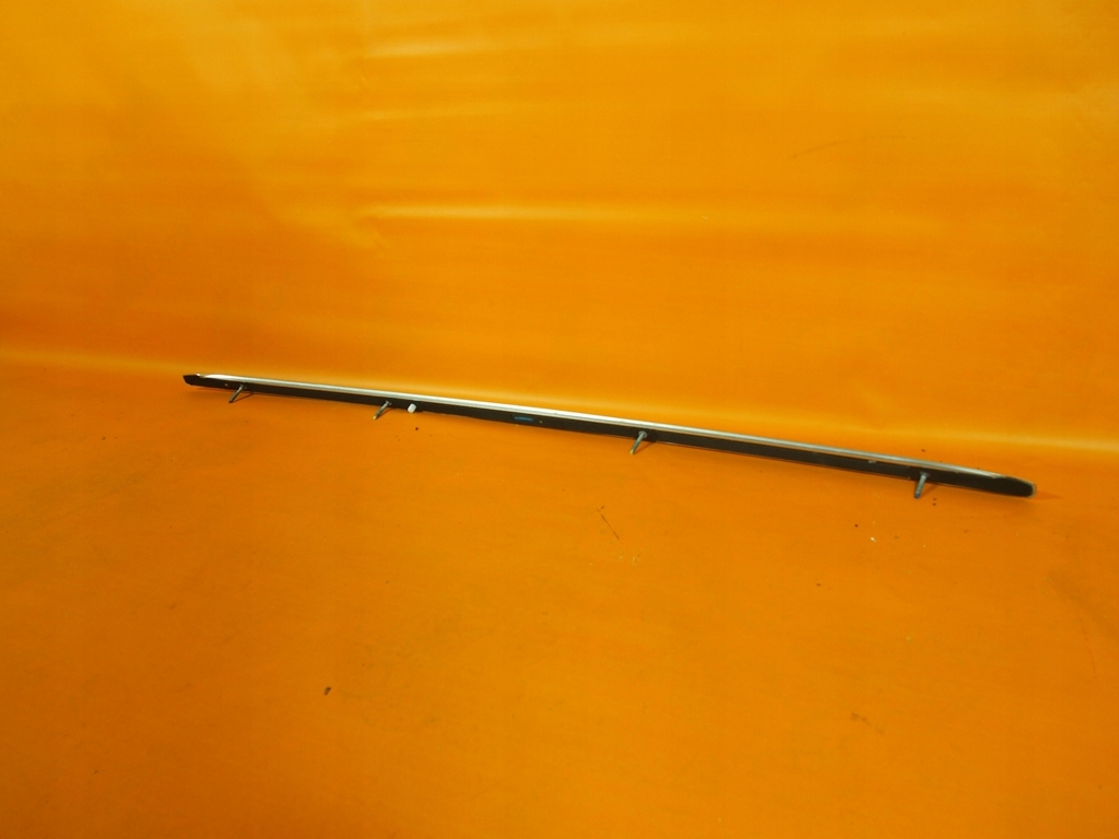 Audi a3 8v4 рейлінг даховий ліве 8v4860021 Київ