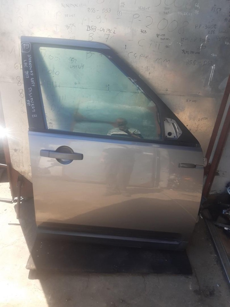 фото №1, Дверь правый перед lrc907 land rover discovery iv