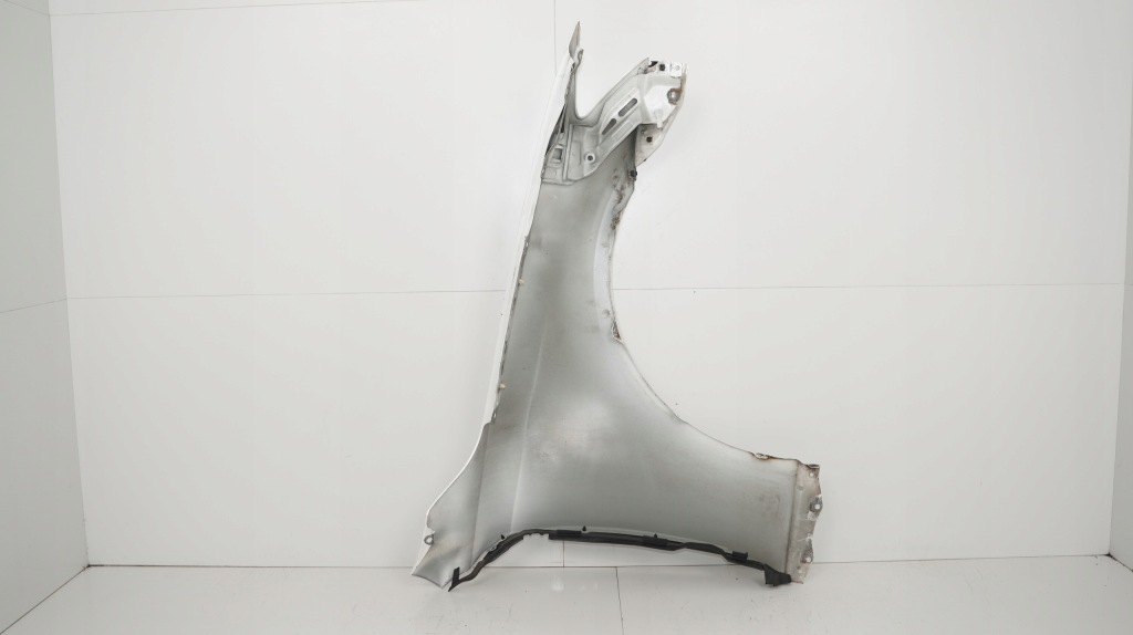 Крыло  левое  перед lexus is 2 рестайлинг  10-13r 077 с Разборки