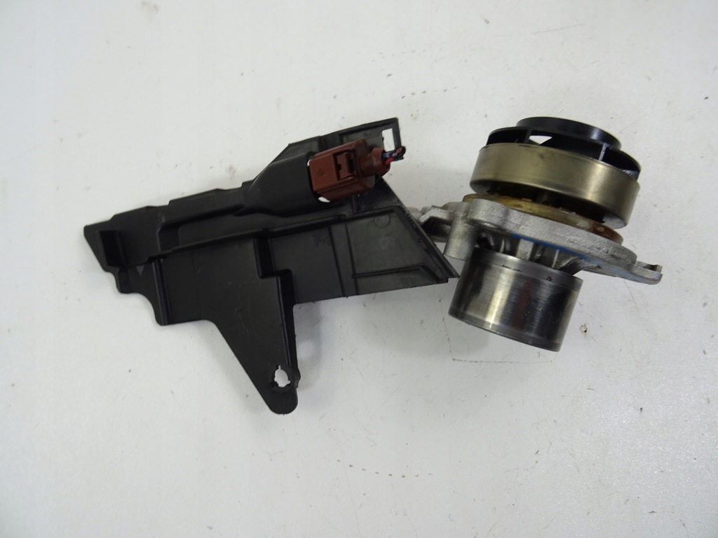 фото №7, Skoda karoq 1.6 насос wody 010157801kt