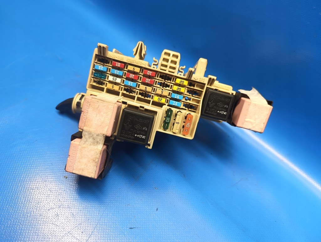 фото №1, Коробка предохранителей renault kangoo ii lift 15-21r.