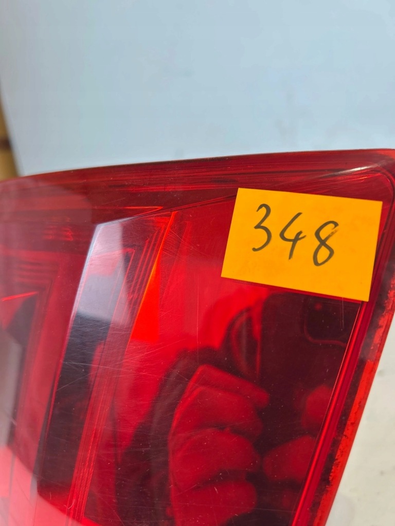 фото №7, Лампа задня задня права w крила skoda octavia iii sedan