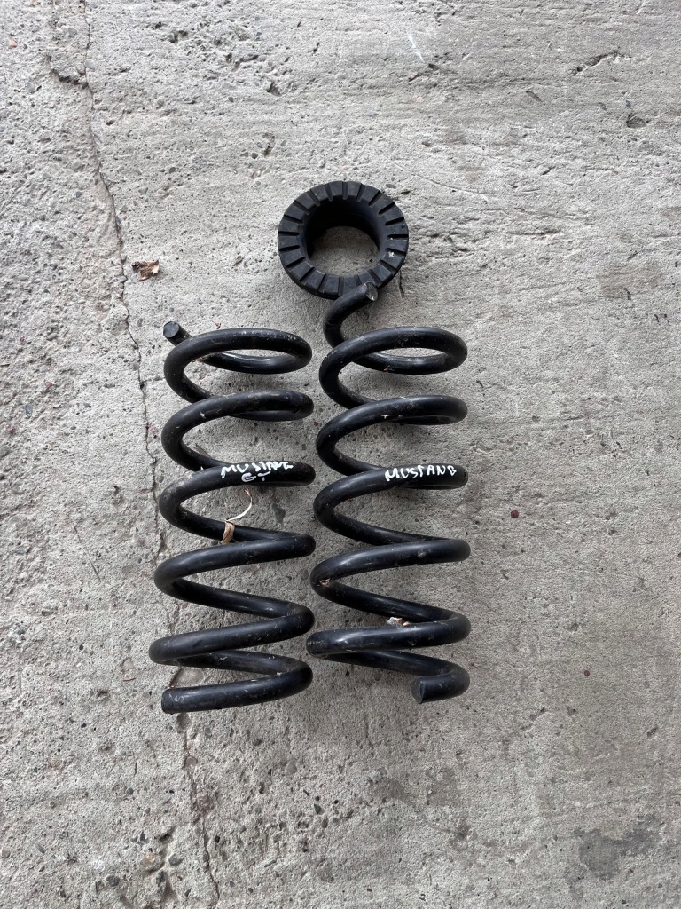 фото №1, Ford mustang gt 2016- пружины подвеска задняя