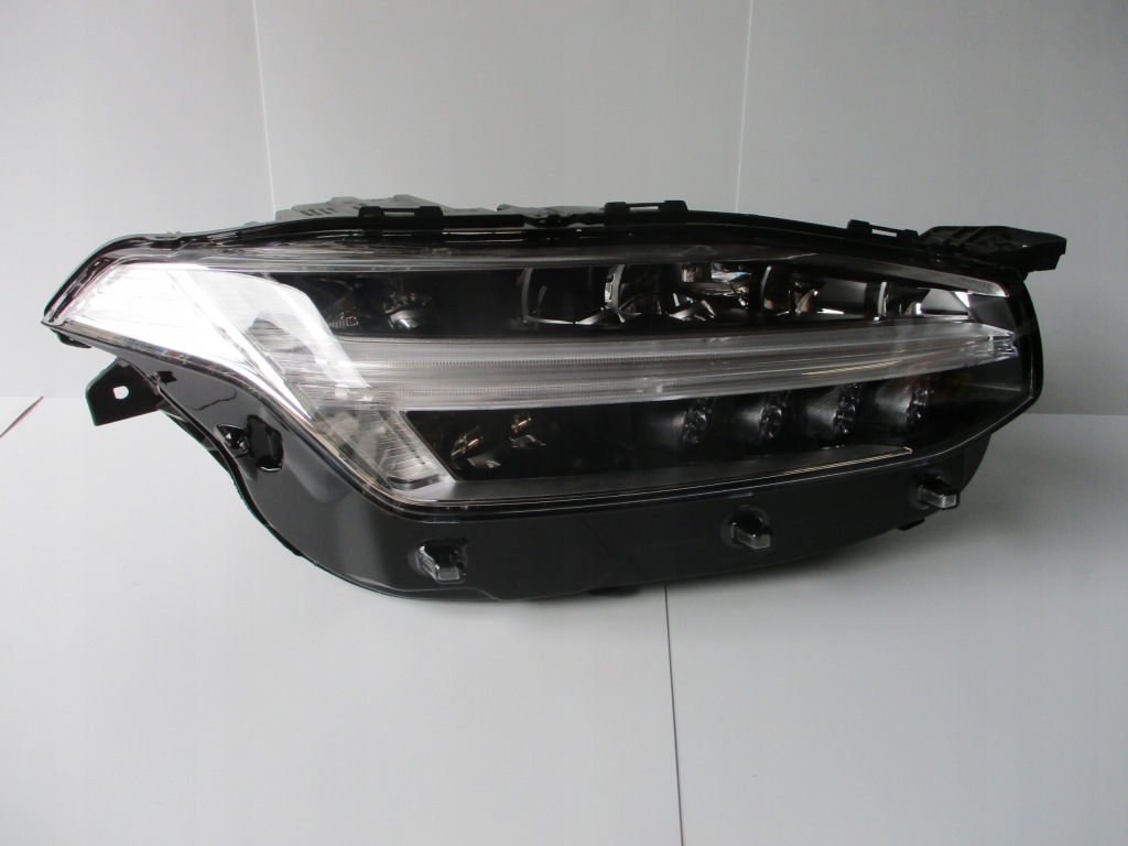 Купить Фара фара правый  перед volvo xc90 2 15- full led идеальное состояние европа 32228297