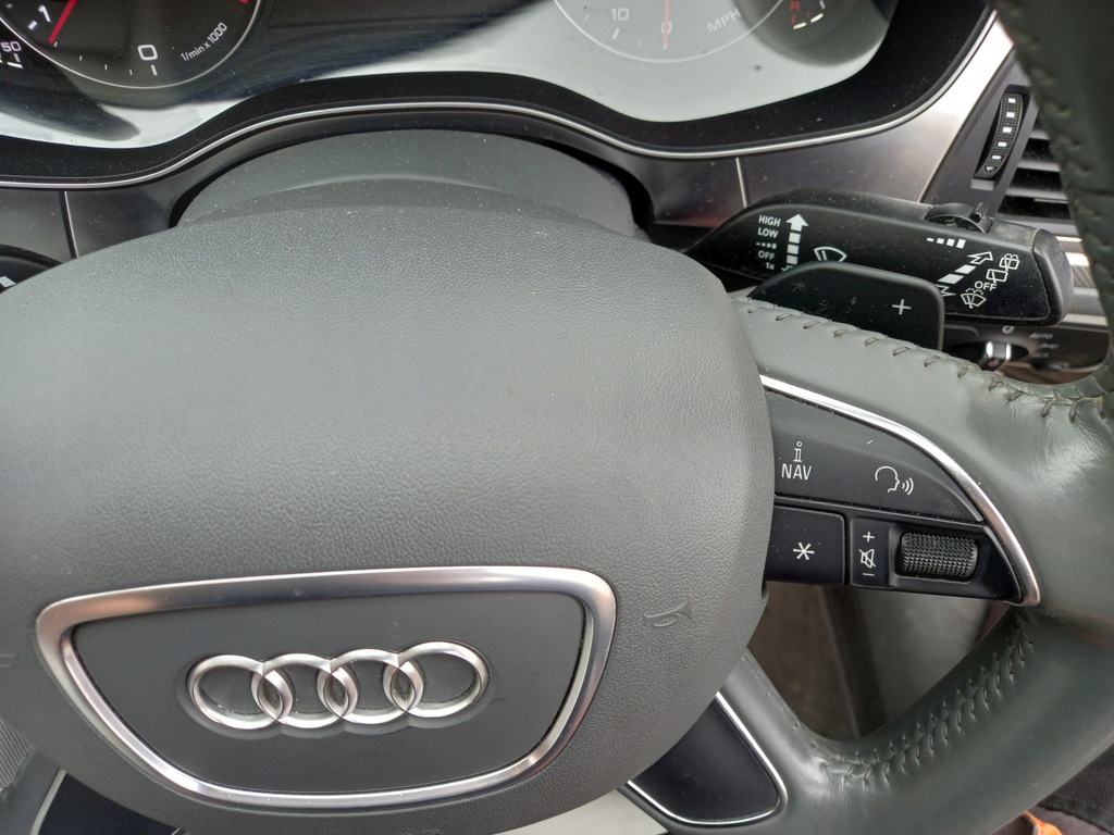 фото №10, Audi a6 c7 воздуховод подушка безопасности водителя