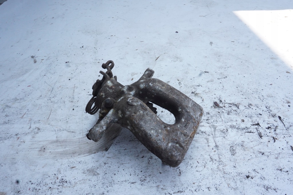 фото №1, Суппорт левый задняя alfa romeo brera