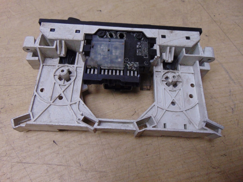 фото №9, Панель управление обдув mitsubishi space wagon