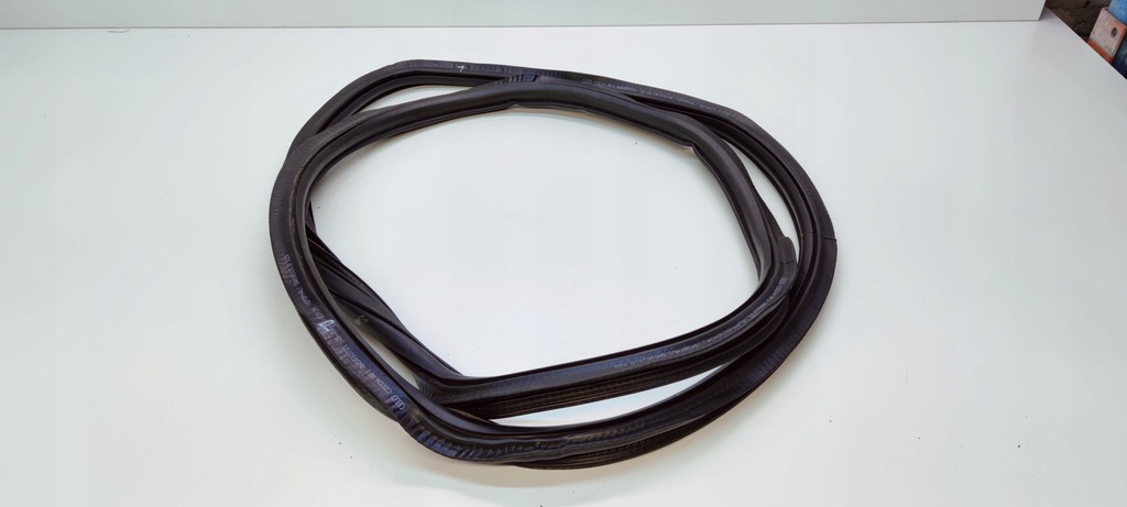 фото №1, Прокладка дверь задняя audi a4 b9 sedan 8w5833721