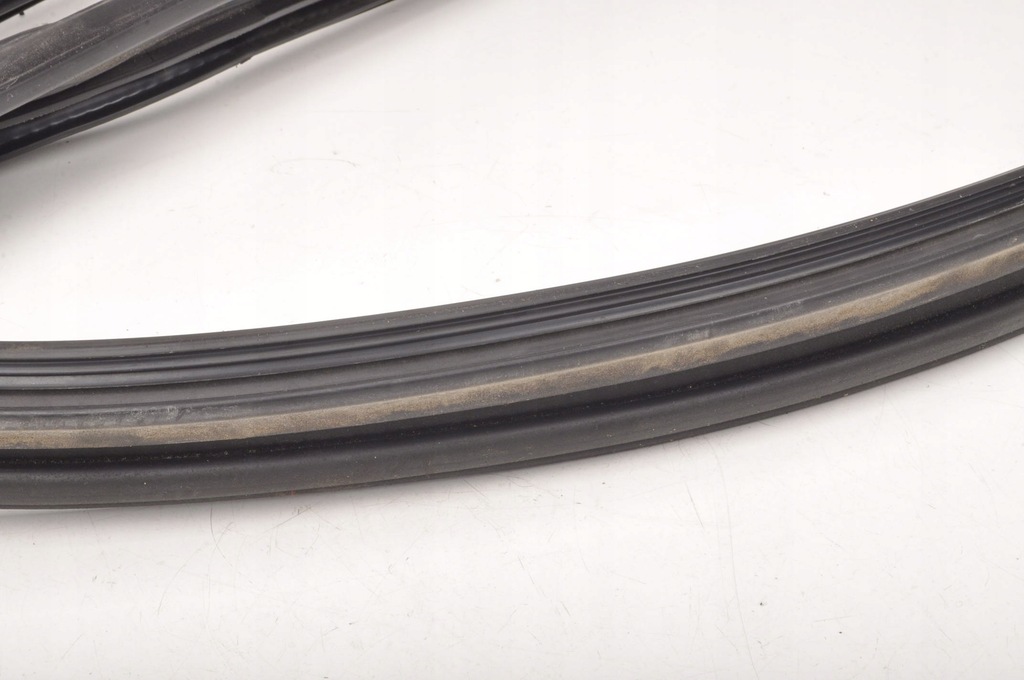 фото №7, Ferrari california f149 прокладка стекло лобовое