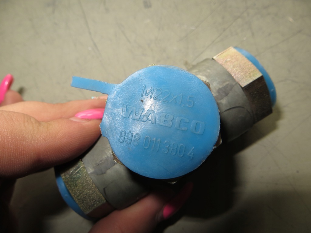 Клапан багатоканальний wabco 434208 man mercedes в Україні