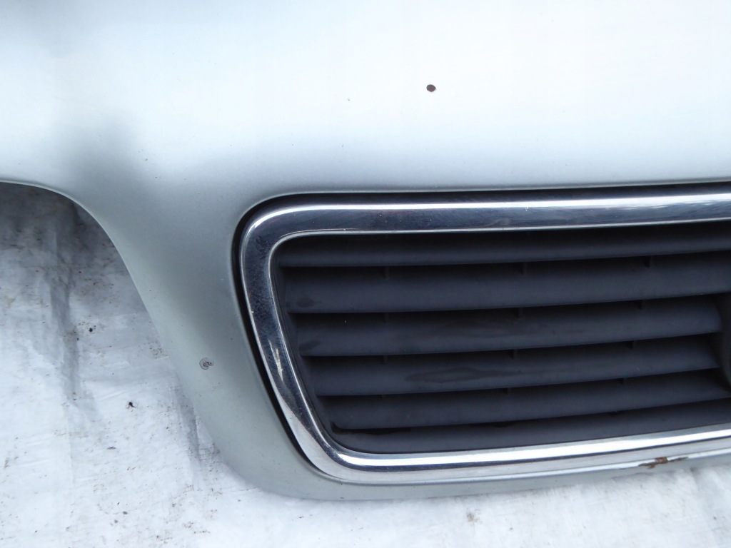 Капот крышка решётка  решётка радиатора audi a4 b5 94-97 lyzm с Разборки