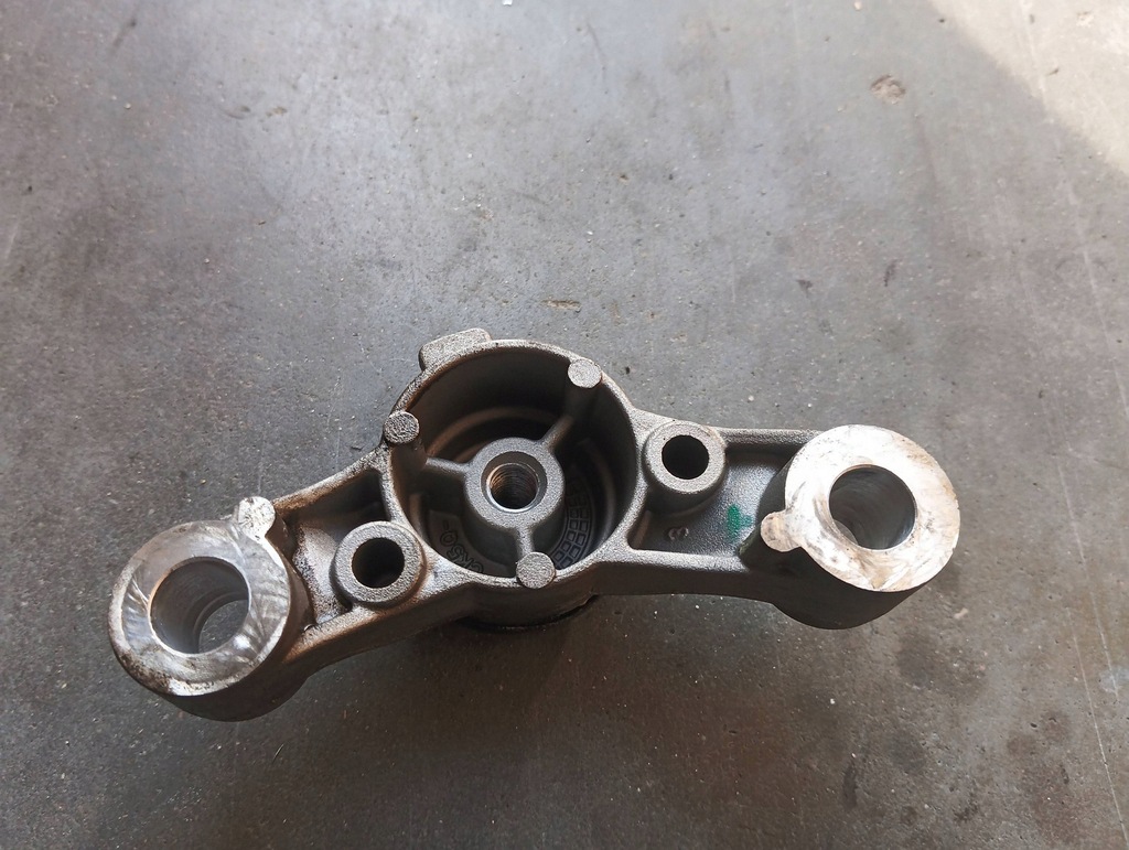 фото №1, Кронштейн натяжитель ремень ролик ck5q8680ac land rover range rover 306dt