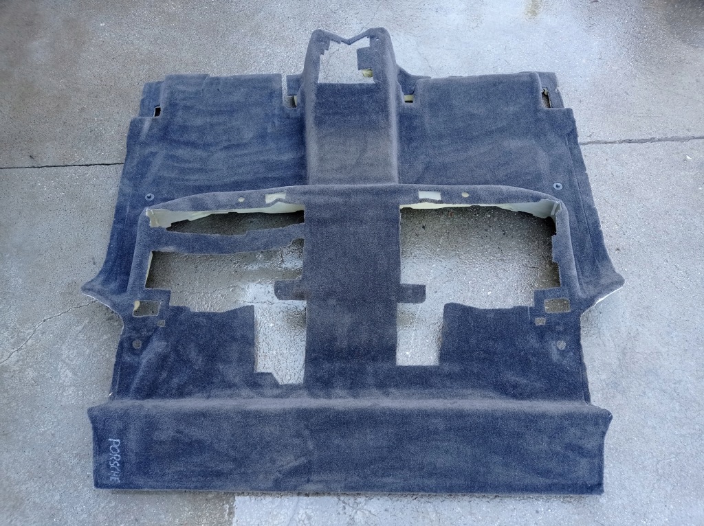 фото №1, Porsche cayenne i килимок обшивка