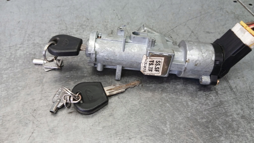 Замок зажигания daewoo lanos t100 1.5b 97-08r в Украине