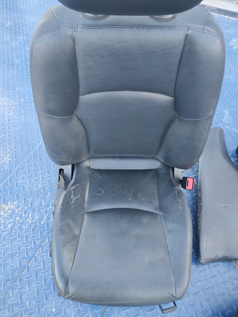 фото №12, Сиденья кожа mercedes w203 kombi