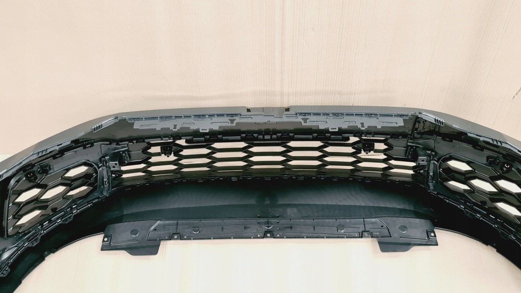 фото №11, Vw golf 8 gti / gtd 2019-2024 бампер перед оригинал deep black lc9x