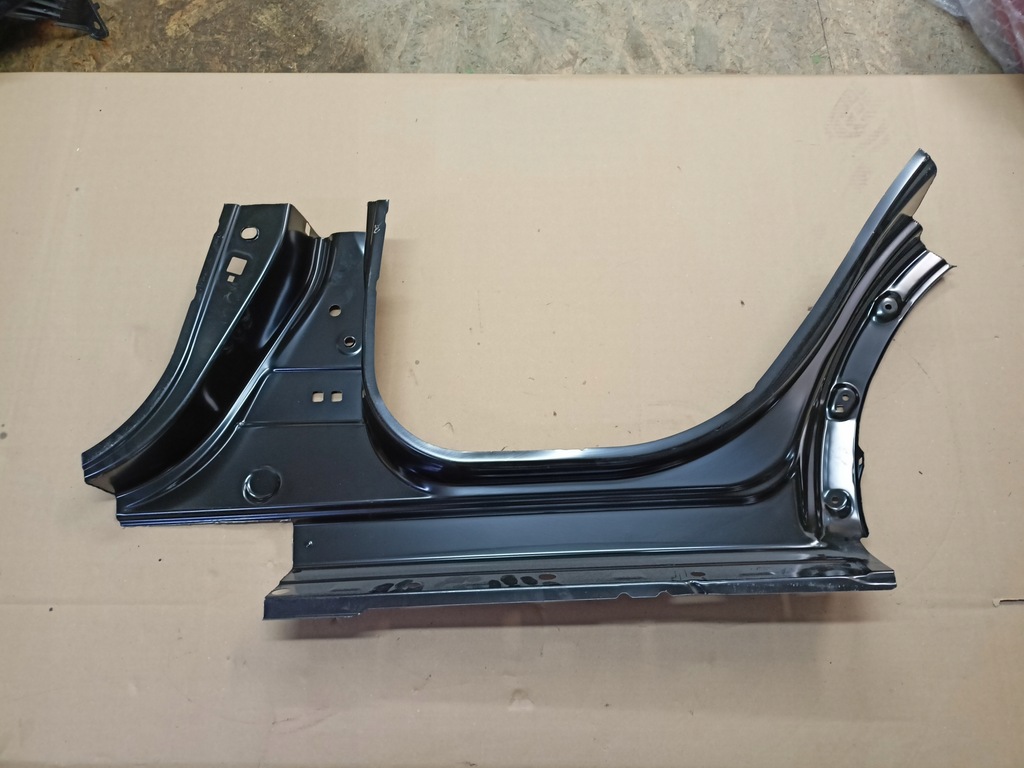 фото №3, Новый оригинальный номер порог обшивка правый задняя renault kadjar