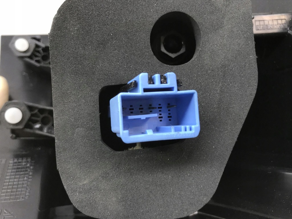 фото №13, Vw t-roc лампа led права задня 2ga945096d