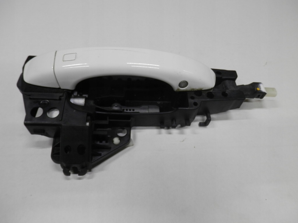 фото №1, Audi a8 s8 d4 ly9c ручка наружная правая задняя keyless