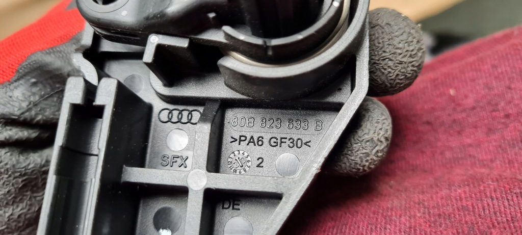 фото №11, Q5 80a sq5 трос замка капот кронштейн кронштейн 80b823535b 80b823535e