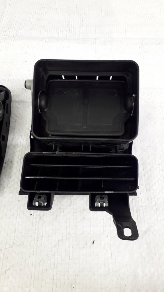 фото №13, Vw touran решётка обдув консоли 2003-2010 1t0819703a 1t0819704a