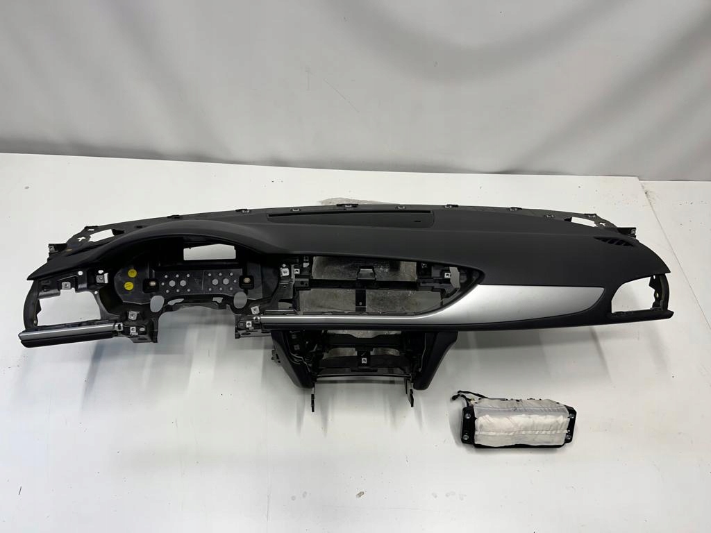 фото №1, Audi a6 c7 приборная панель консоль подушка пассажира orygina