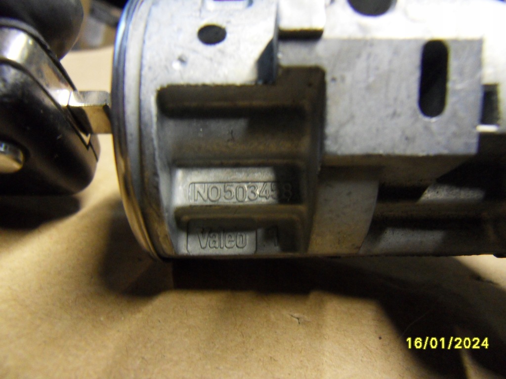 фото №10, Замок зажигания с ключ крышка citroen c3 picasso n0502455