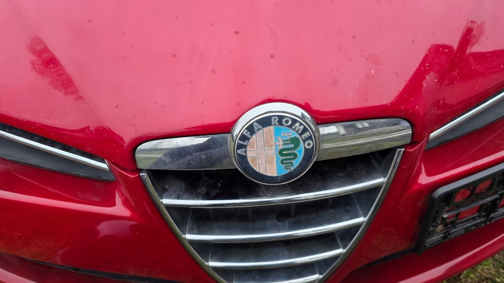 Капот перед передня alfa romeo 159 289 комплектна в Україні