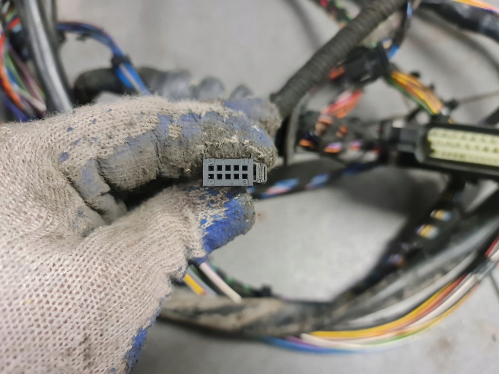 фото №6, Жгут коробки audi rs6 c5 4.2 bt bcy 4b7971769p