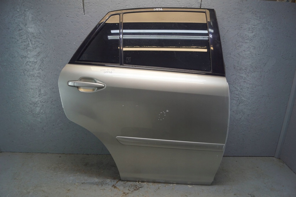 Lexus rx 2 2 дверь правый  задняя d1738 Цена