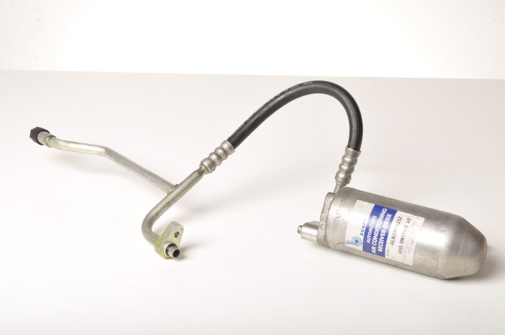 фото №1, Aston martin vanquish i осушитель конденсатор кондиционера alkzrt125z