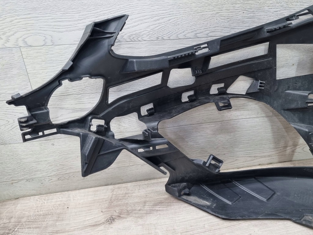 фото №9, Mercedes-benz c w205 2017 перед сторона права елементи кріпильні