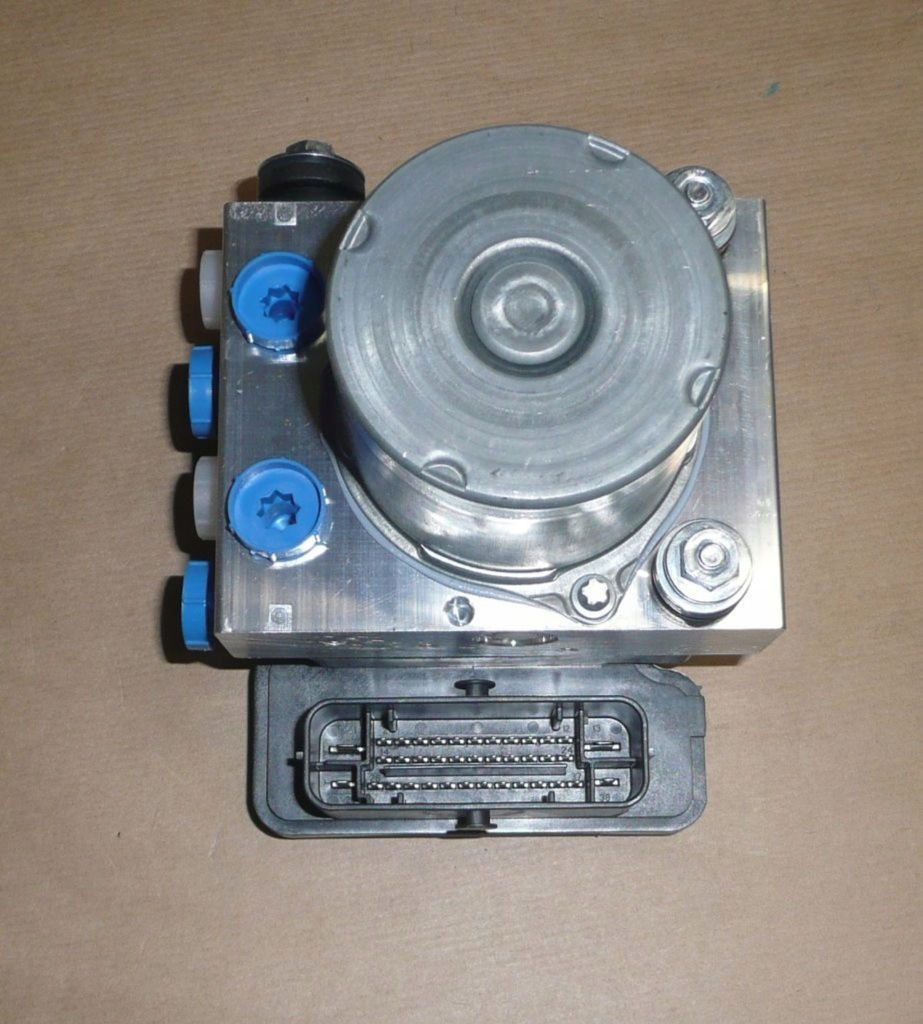 Насос тормозная abs r master 3 2.3dci 476601698r Цена