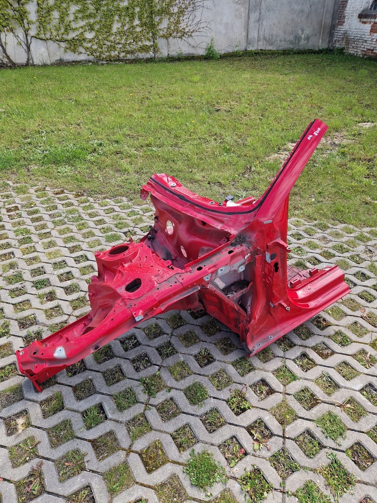 фото №1, Audi a4 b9 чверть підкрилок лонжерон перед ліва