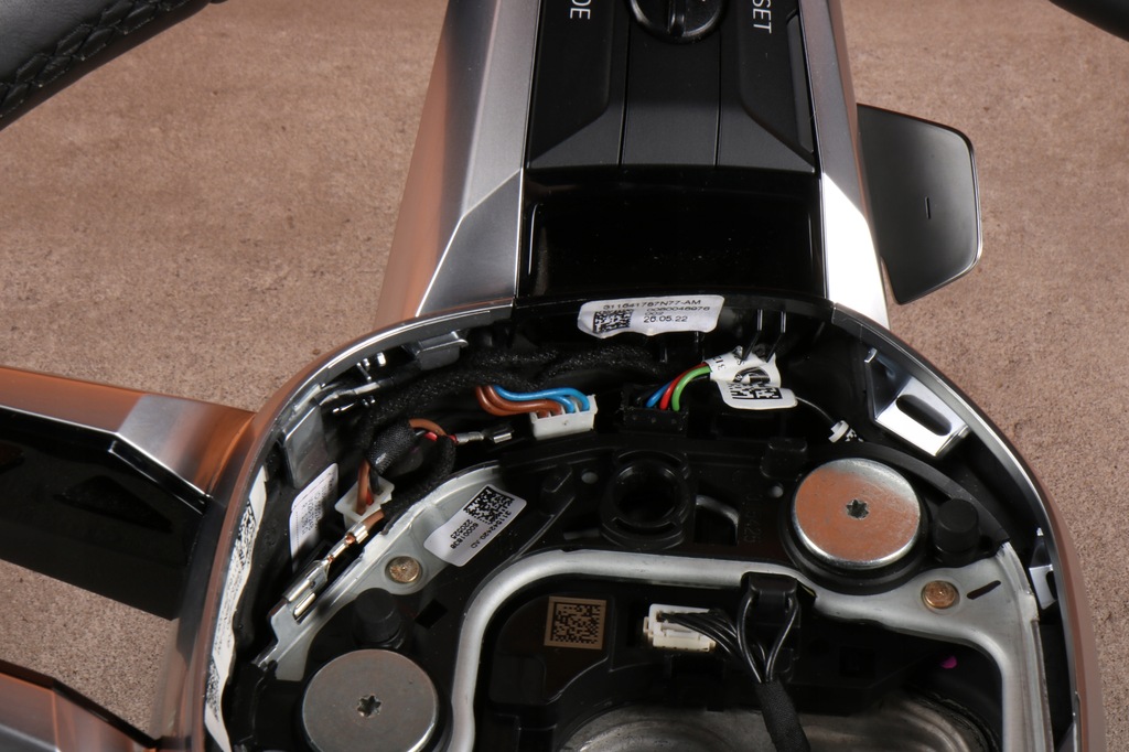 фото №12, Bmw f70 f74 u06 x1 u11 x2 u10 воздуховод m-pakiet подогрев лепестки переключения ассистент