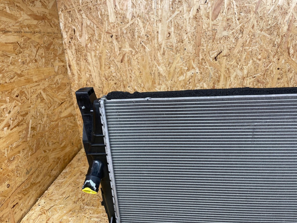 Радіатор води bmw f39 f40 f45 f48 mini f55 f56 f57 f60 7617639 Ціна