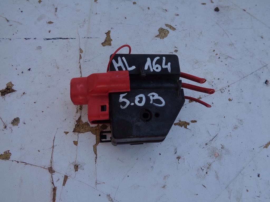 фото №1, Клемма плюсовая mercedes ml w164 5.0 v8