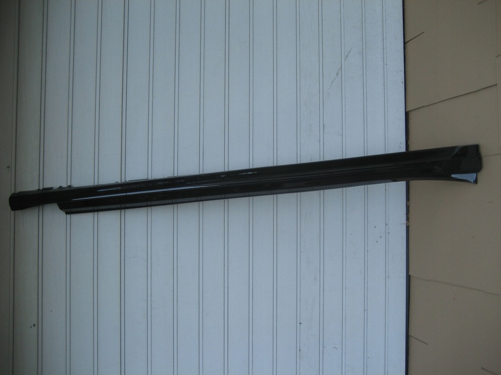 фото №1, Porsche taycan молдинг порог правая techart