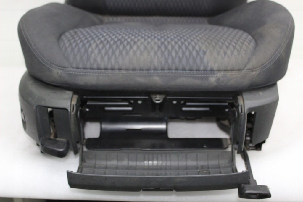 фото №9, Mercedes e w211 сиденье правый пассажира антрацит 9d02