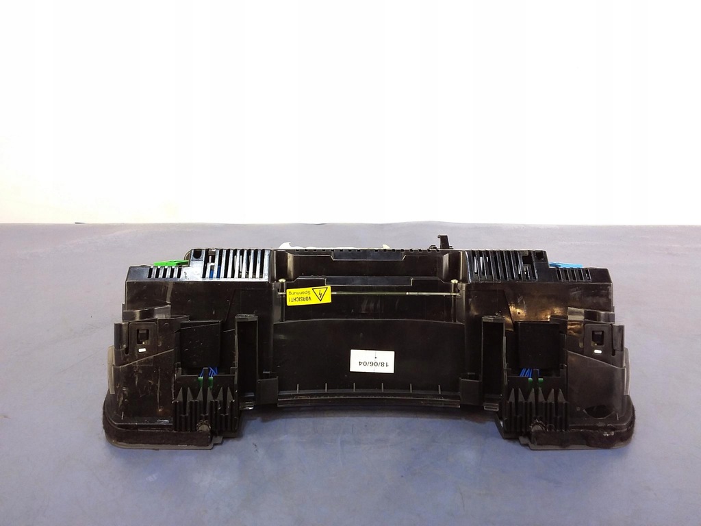 фото №6, Audi a4 b6 2.0 счетчик приборы цветной fis