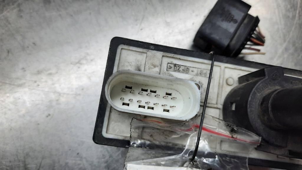 фото №5, Модуль вентиляторів volkswagen bora 1.9d 99r 1j0919506g