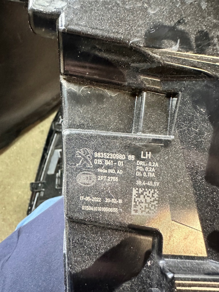 фото №6, Peugeot 308 iii p5 t10 led drl правый w бампер кронштейн