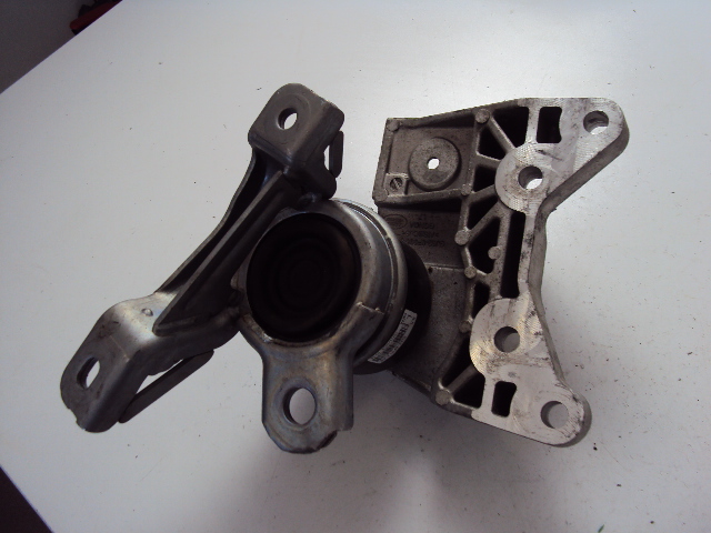 фото №3, Подушка двигателя range rover evoque 11-