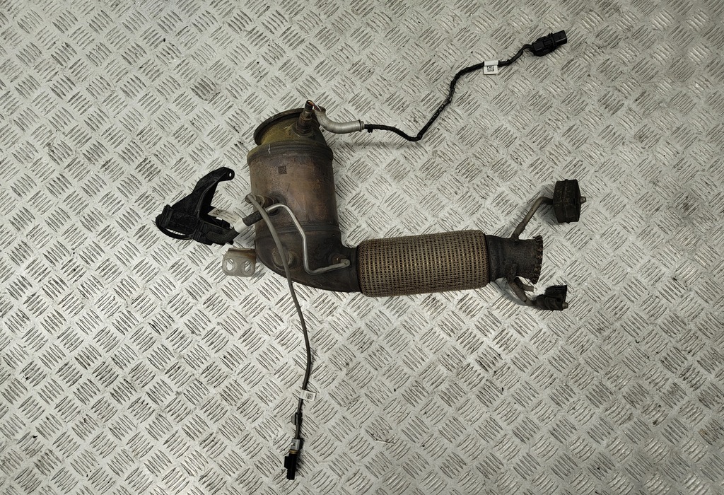 фото №1, Bmw 1 f40 катализатор 9797055