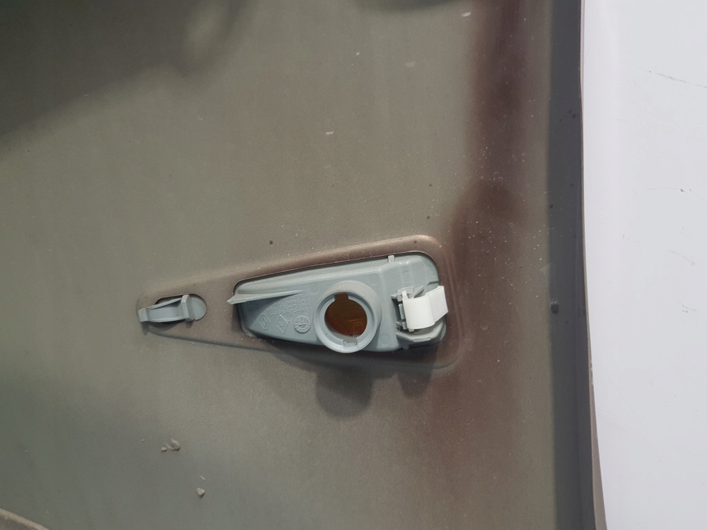 фото №10, Dacia sandero i крила перед правий tecna