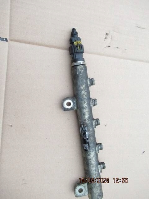 Купити Шланг паливний opel vectra c 015763l3