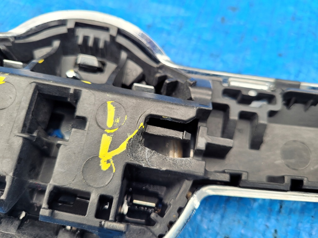 фото №10, Opel-części | insignia a молдинг хром накладка крышки задняя 5d hb 13244388