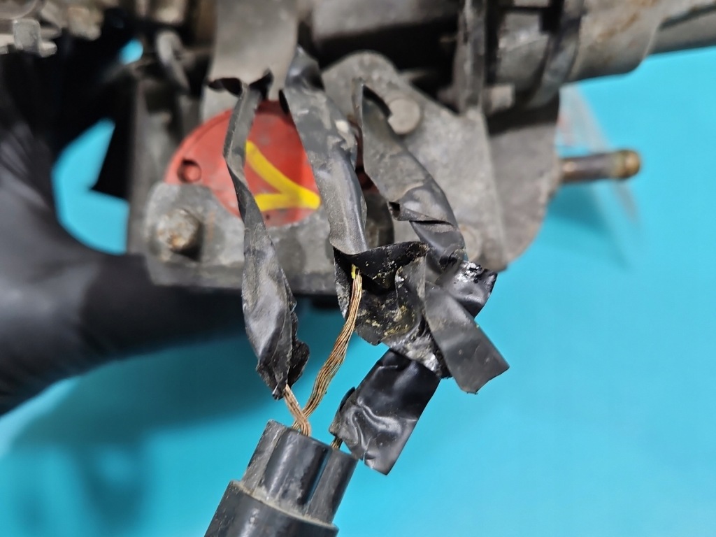 Моноинжектор ford fiesta 95-02 1.1 jednopunkt Оригинал