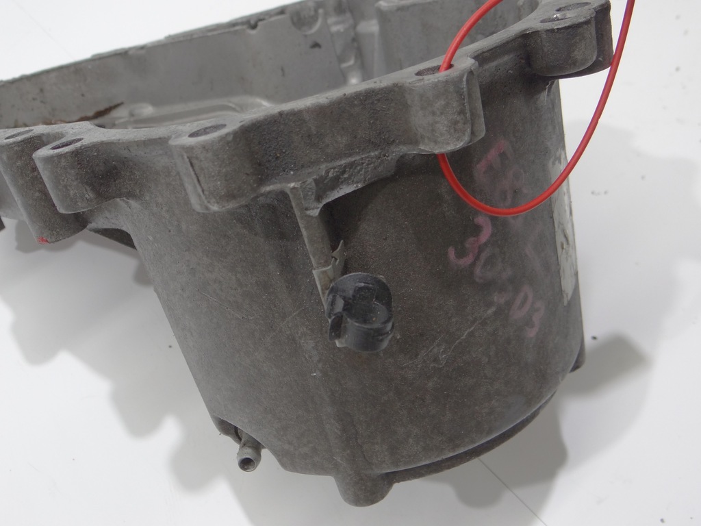 фото №12, Корпус задняя коробки приборной панели bmw x3 e83 14564474